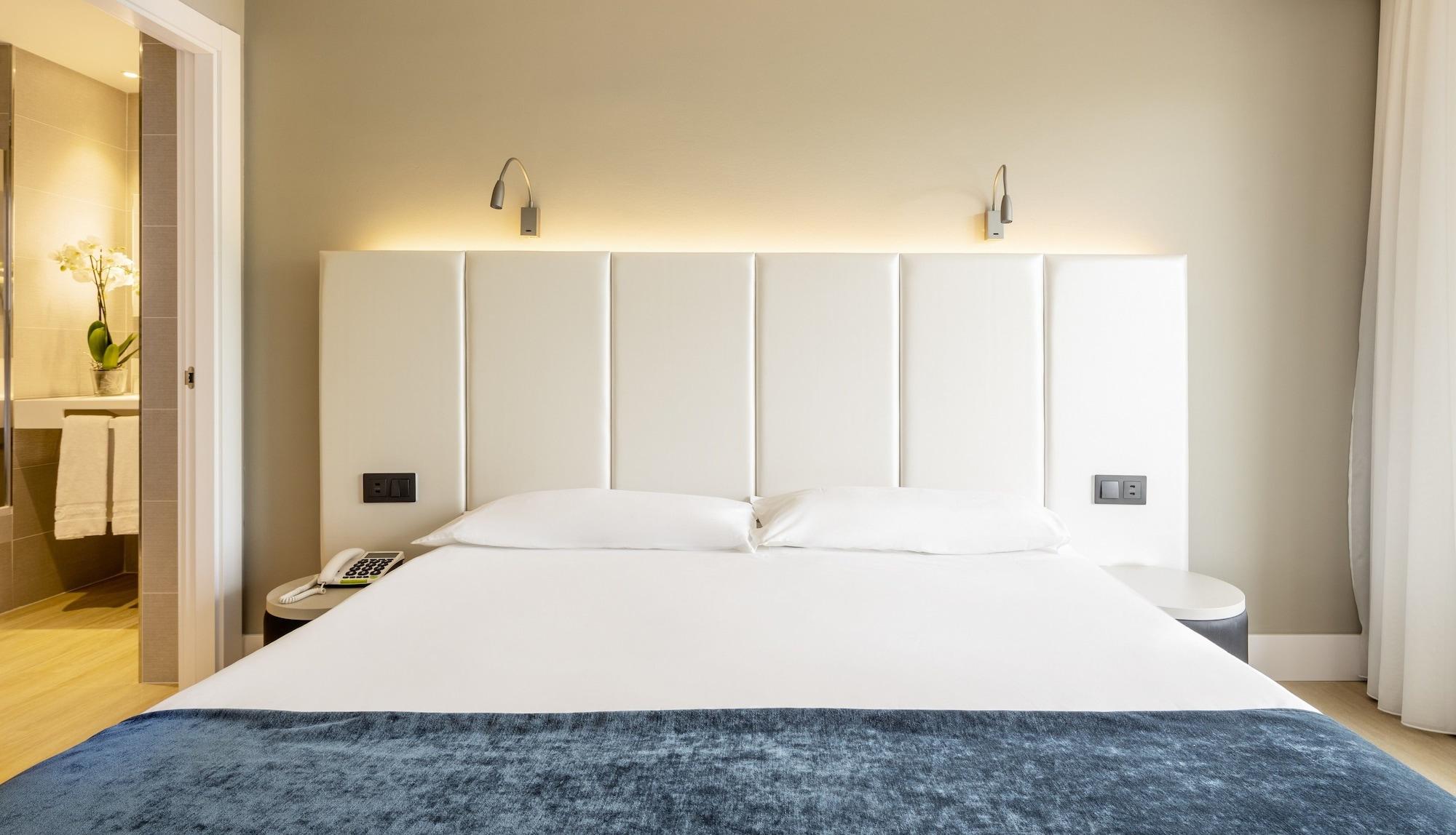 Ilunion Caleta Park Hotel 4*